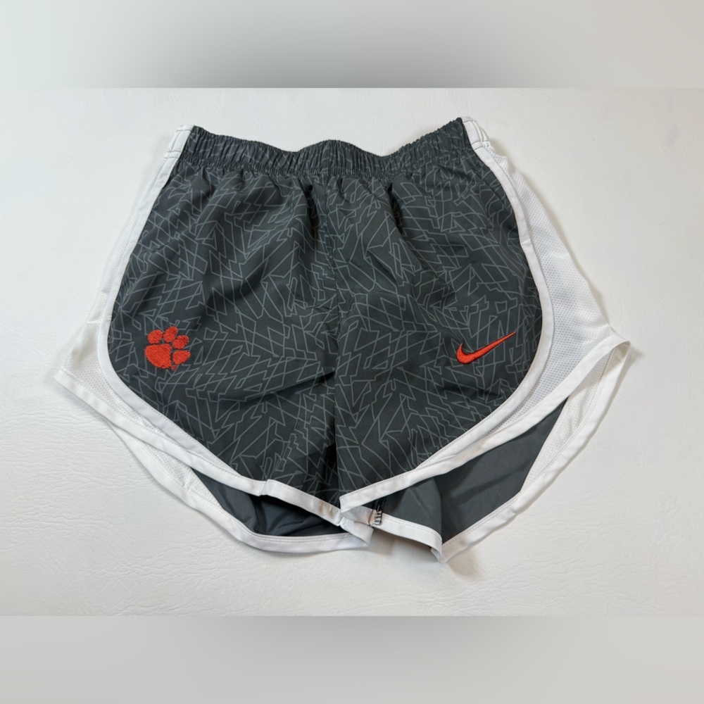 Nike drift embroidered papering athletic women’s XS shorts black orange (bin N)